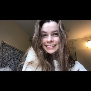 Meet your Posher, Ella